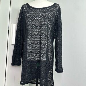 NWT Captiva by Christina Beach Coverup
L/XL Black Crochet Long Sleeve